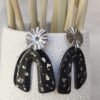 Boucles d'oreilles lotus noir