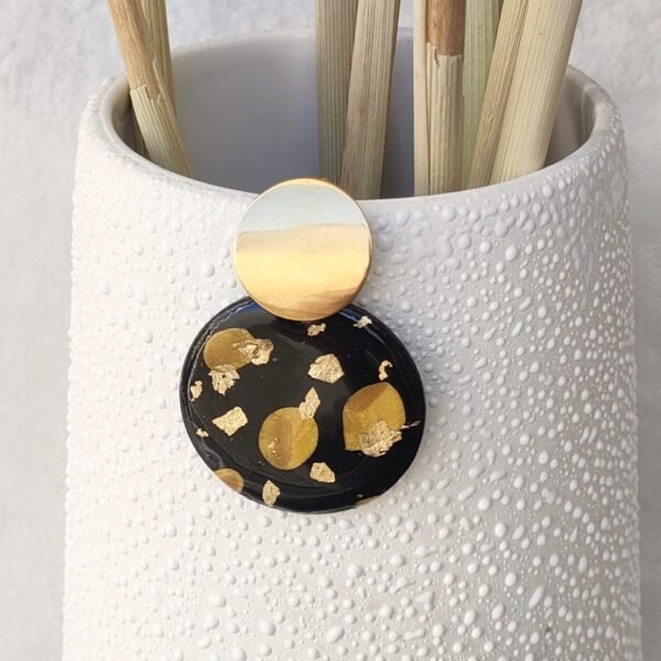 Boucles d'oreilles sombre d'or