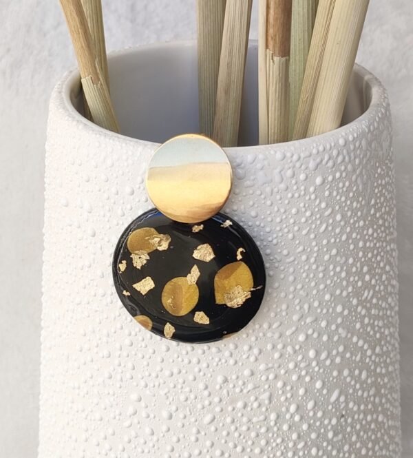 Boucles d'oreilles sombre d'or