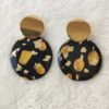 Boucles d'oreilles sombre d'or