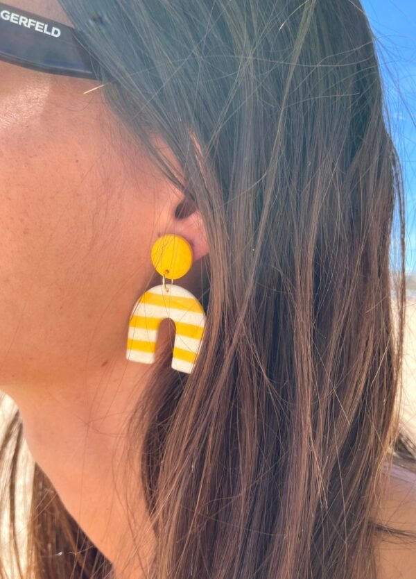 Boucles d'oreilles abeille